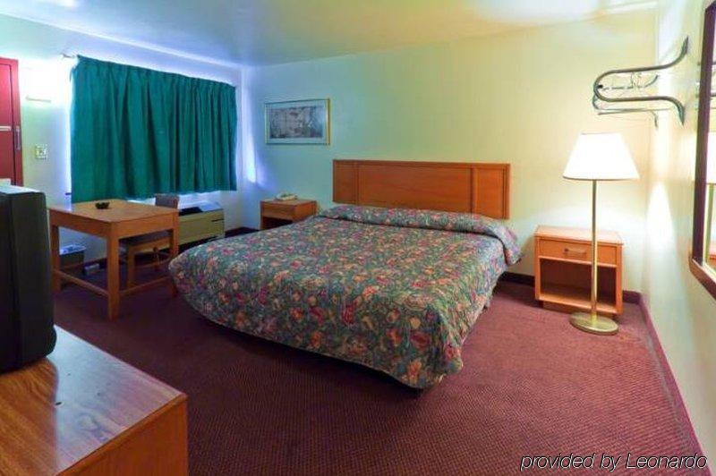 Budget Inn And Suites Mount Ephraim Екстериор снимка